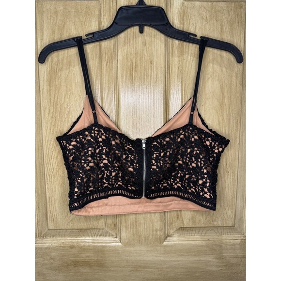 Kendall and Kylie Black Lace Crop Top Bralett Size M Tank - Picture 2 of 4